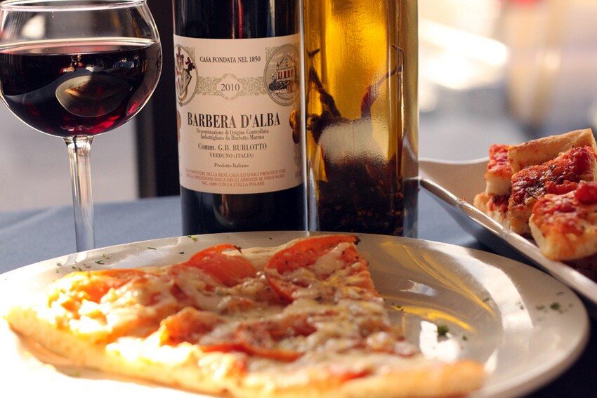 T&J Restaurant & Pizzeria photo 15
